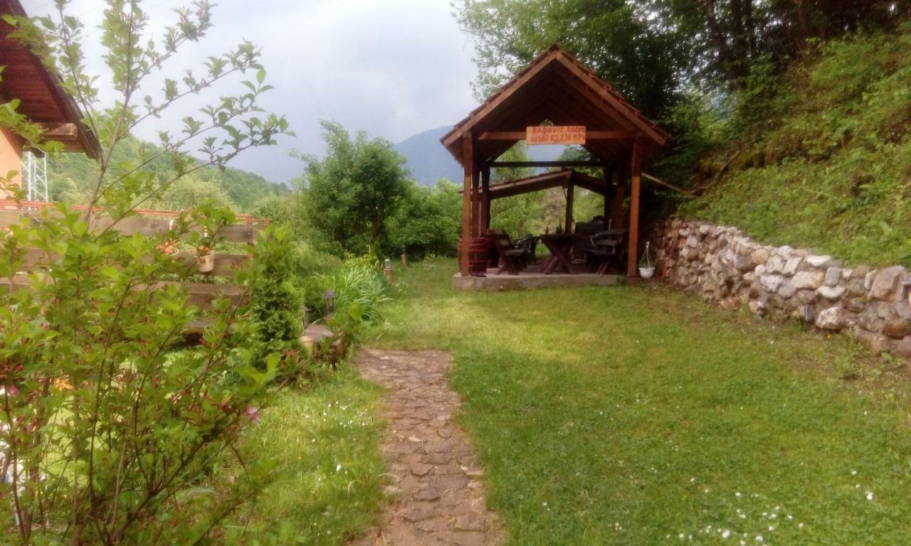 Turisticki Kompleks - Montana Tjentiste Exterior photo